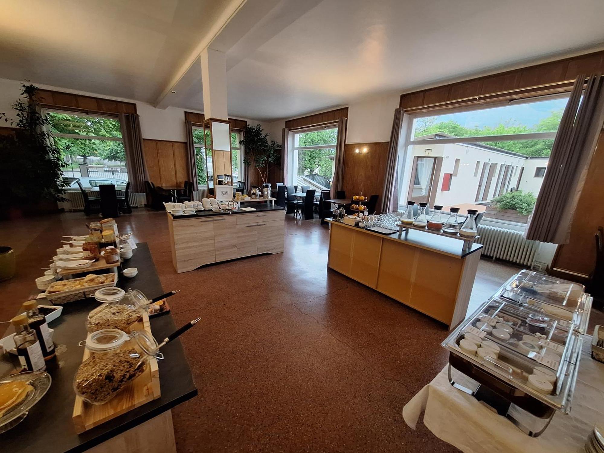 Hotel Le Connetable Saint-Bonnet-en-Champsaur Bagian luar foto
