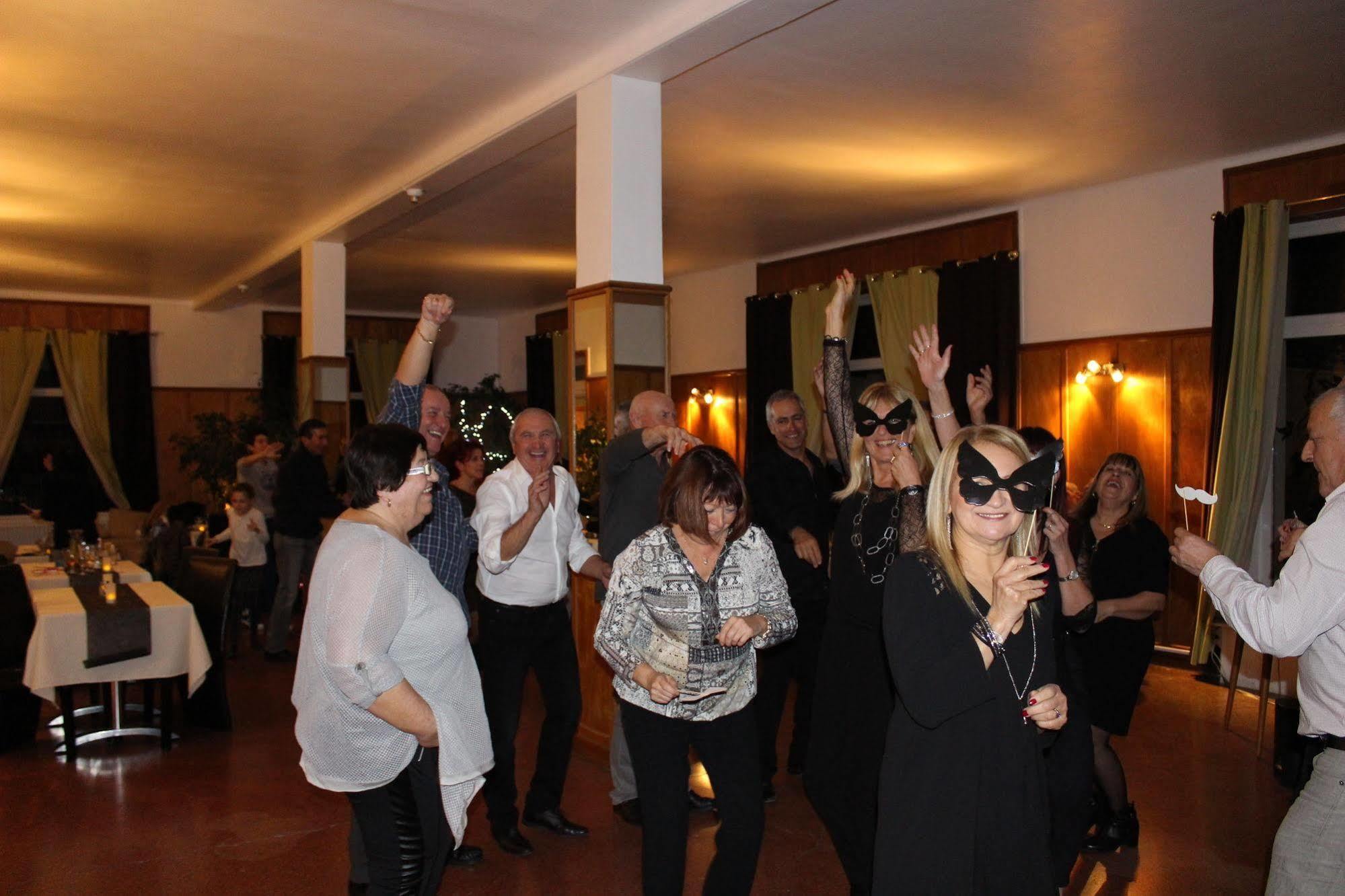 Hotel Le Connetable Saint-Bonnet-en-Champsaur Bagian luar foto