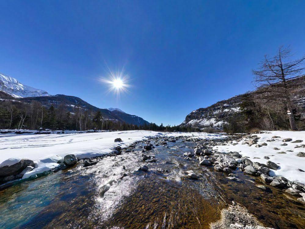 Hotel Le Connetable Saint-Bonnet-en-Champsaur Bagian luar foto